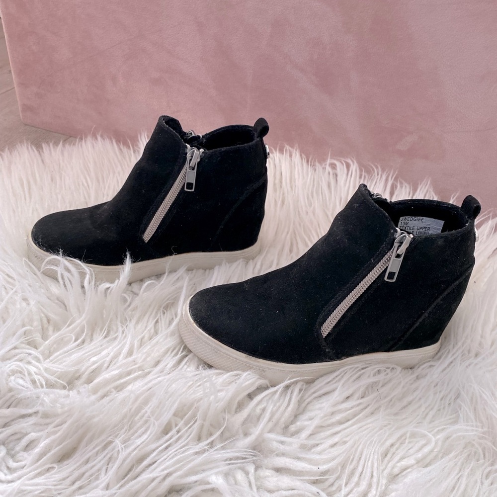 Girls Size 1 Black Ankle Booties